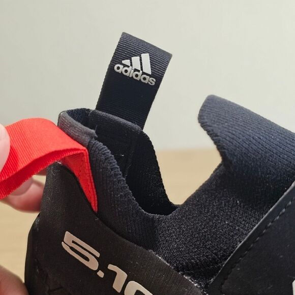 Adidas Five Ten Aleon Climbing Shoes Men's 9.5 Black Red Stealth C4 BC0861 510 - Picture 16 of 16